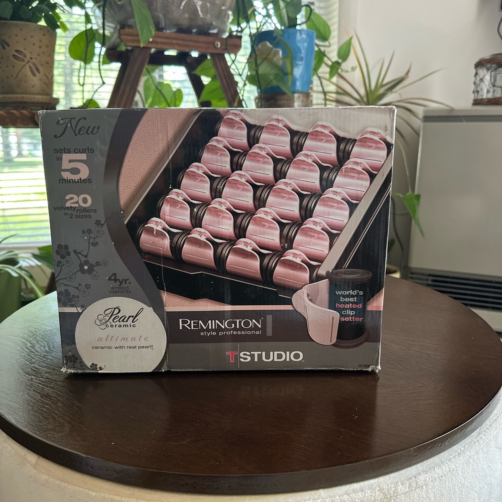 Remington T|Studio Pearl Ceramic Heated Clip Hair Rollers, H9000 model.